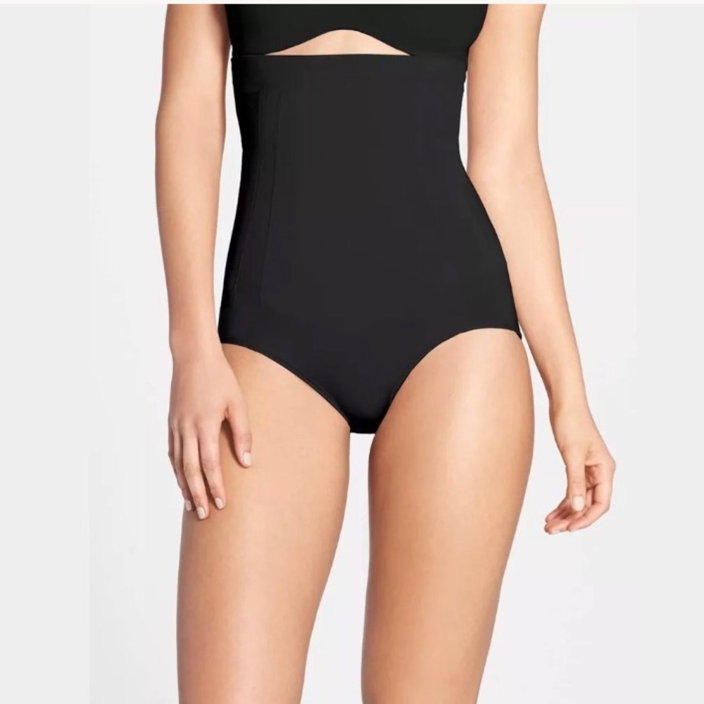 NWT SPANX Oncore High-Waisted brief black Large